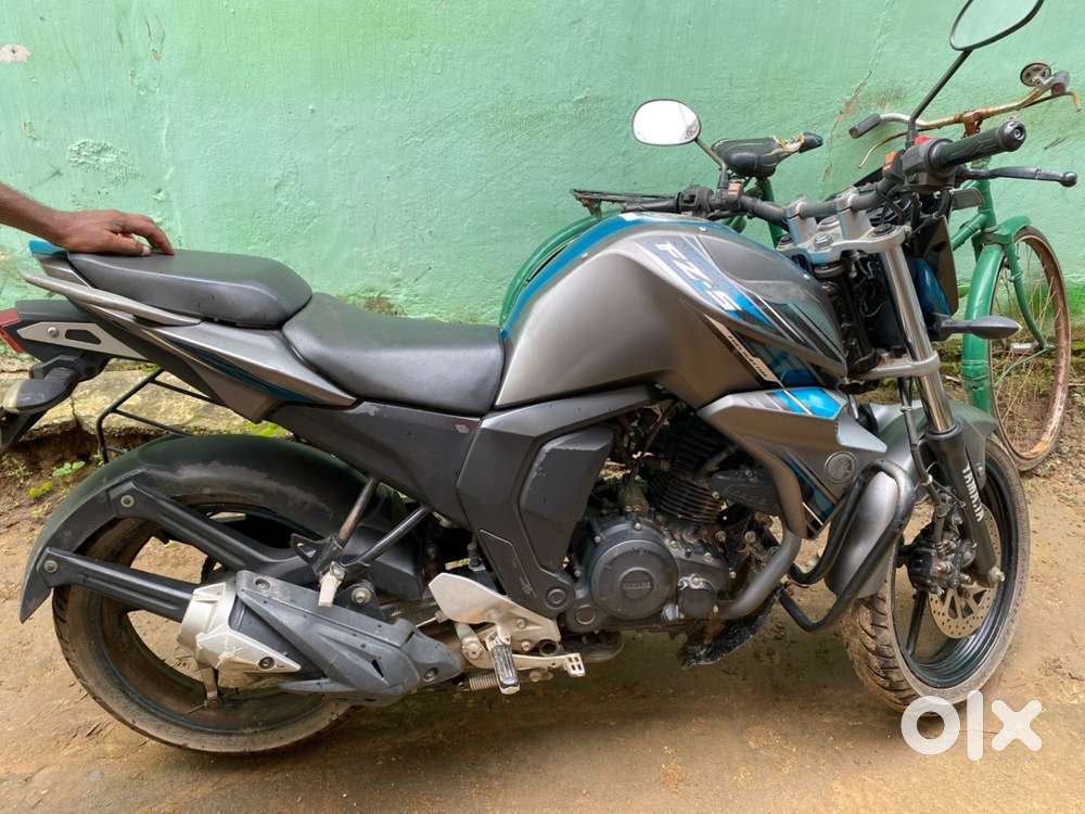 Yamaha FZS FI (2018) in Good Condition