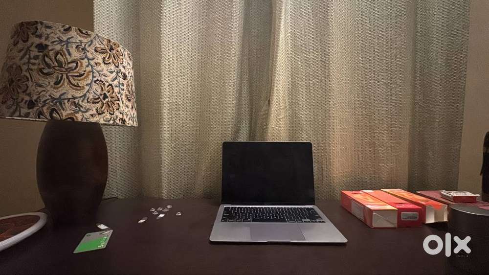 M1 Macbook Air 256GB Space Gray