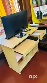 Working Desk