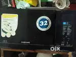 Samsung's microwave 28 lt. With idli stand free