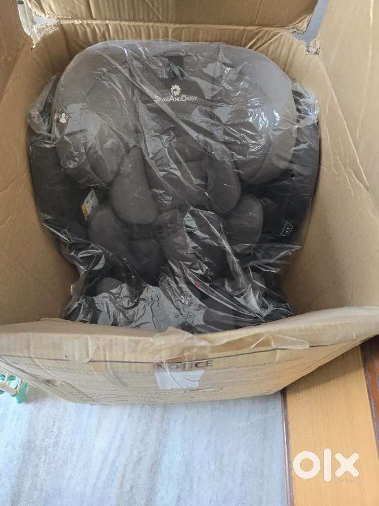 Star and daisy advanced child car seat with ISO fix