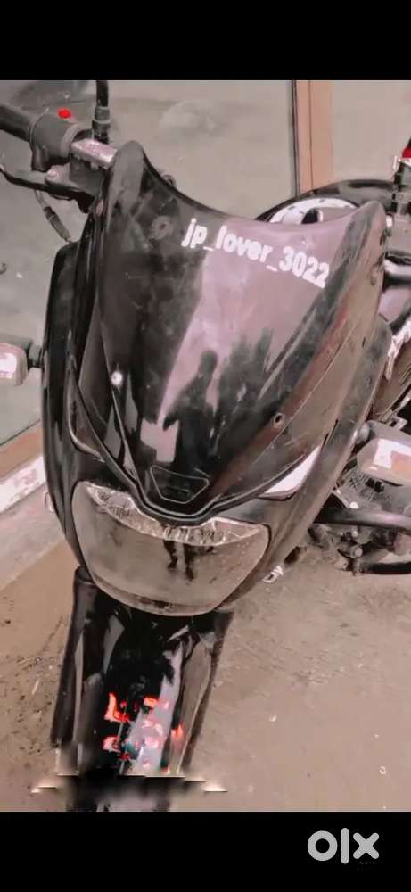 Bajaj pulsar 150cc urgent sel black color bike model 2010 d