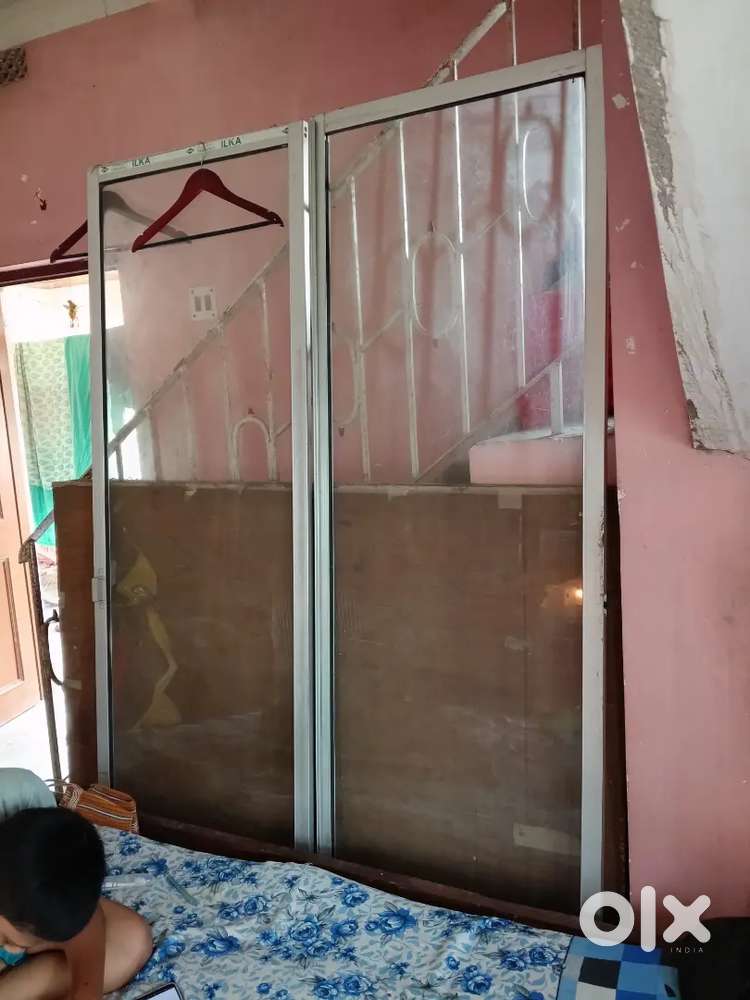 Sale sliding door