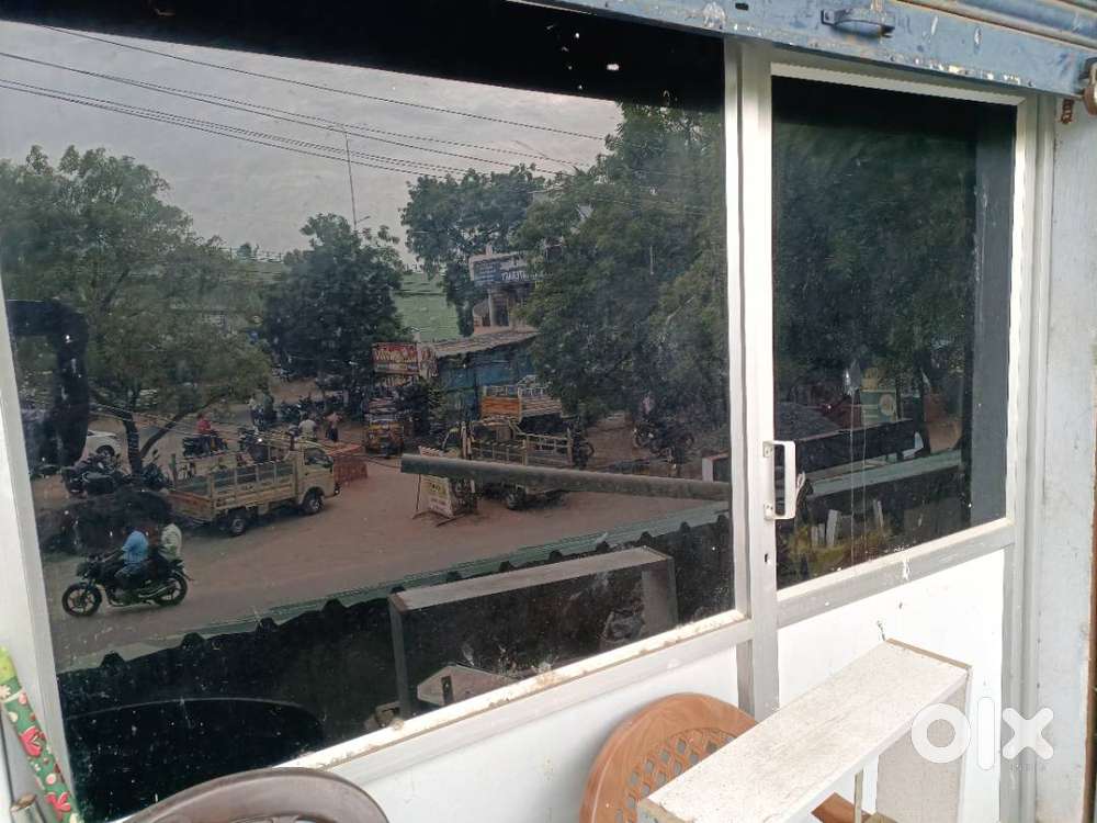 Shop for rent in Maharajanagar