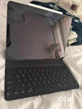 IPAD PRO (12.9 inches) (6th Generation) ( CELLULAR + WIFI )