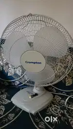 Crompton Table Fan