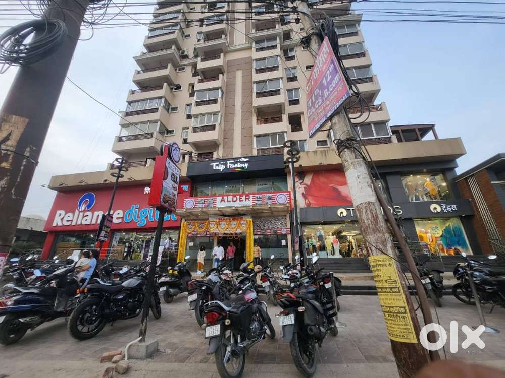 “Prime Commercial Shop in Orchid Green , Mohadipur — Excellent