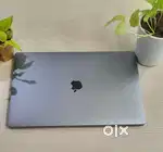 Selling mackbook pro 16 inch A2141 core i7 processor 16gb 512 gb
