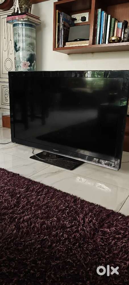 42 inch panasonic viera LCD TV