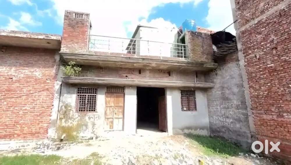 House for sell 
28 fott front 
141 gaj ka hai makan A1 hai hai bilku
