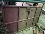 Single door main gate