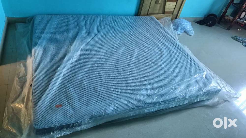 Wakefit Orthopedic mattress  6 inch King(L x W: 78 inch x 72 inch)