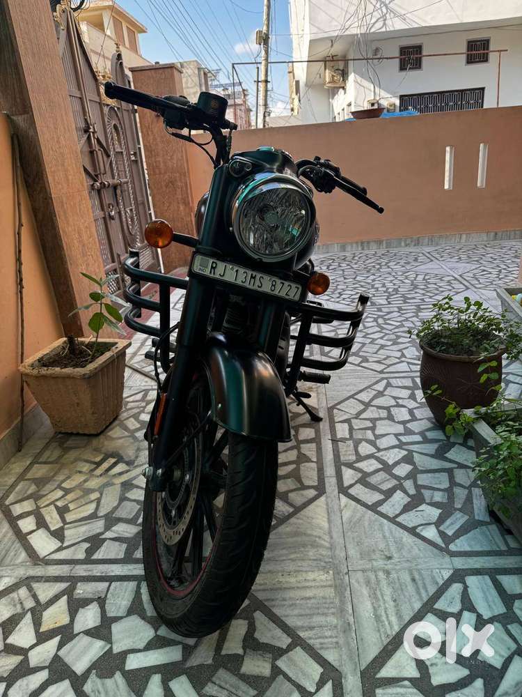 Royal Enfield Classic 350 Stealth Black 2023  BS6 E20 Compliant