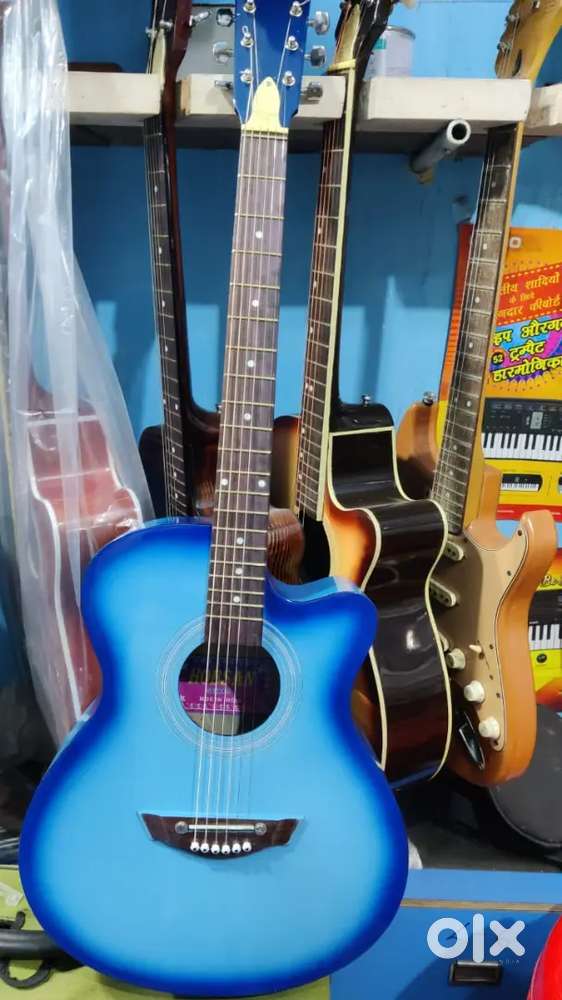 4months old Guitar