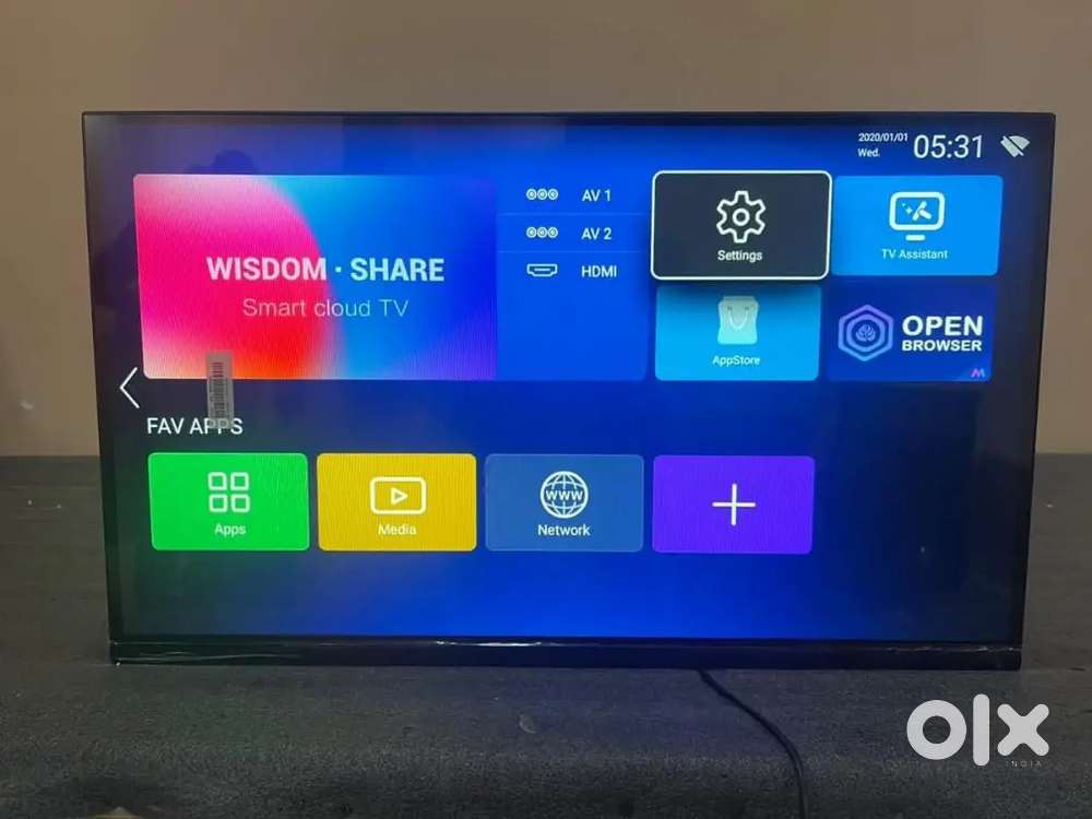 New 4k SMART led tv crystal display Dolby sound qll apps support