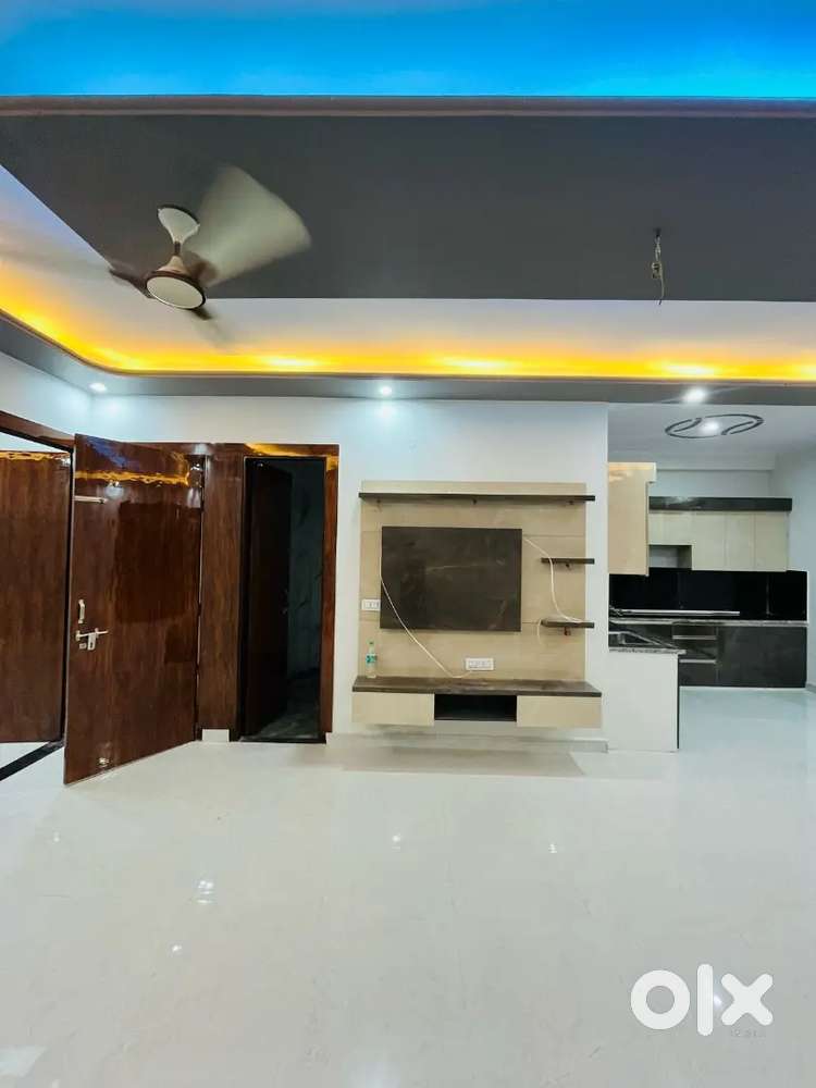 3bhk independent flor space 120 Guj Balaji enclave govindpuram Ghazia
