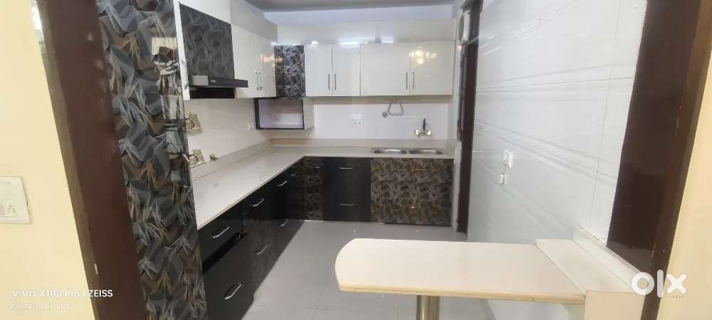 3bhk society flat 4options available at gms road fir family only