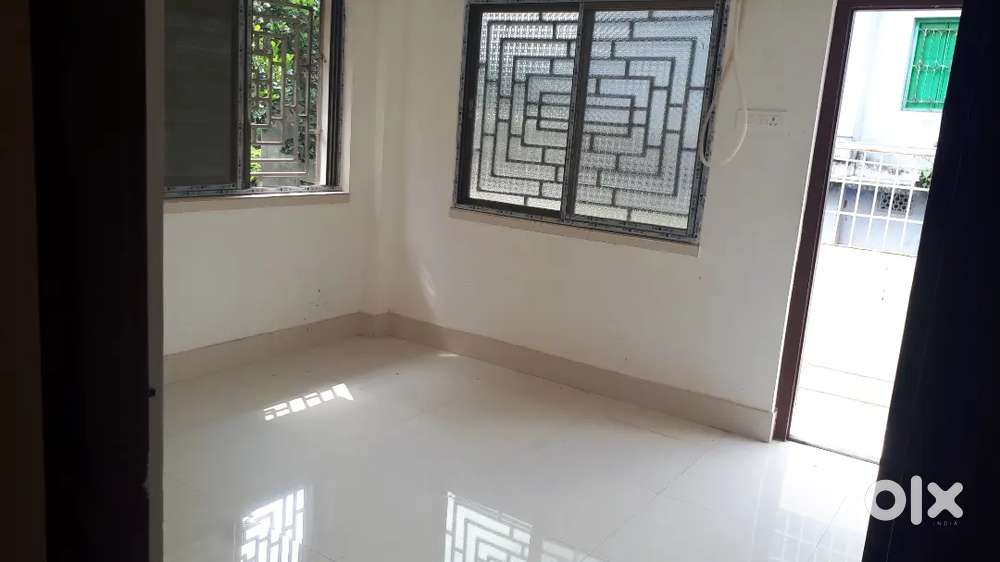 2bhk flat for family