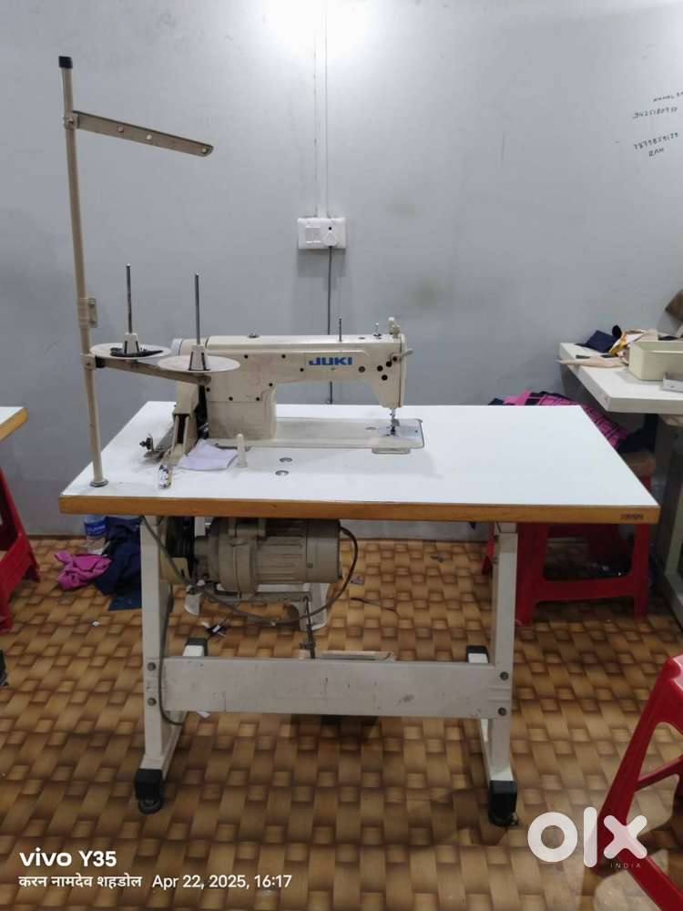 SEWING MACHINE