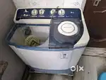 7.8 kg LG Semi Automatic Washing Machine in very Good Condition.