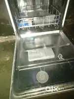 LG dishwasher in good condition one year old