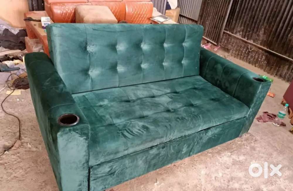 3 seater sofa with cup holder and designing back and beautiful look