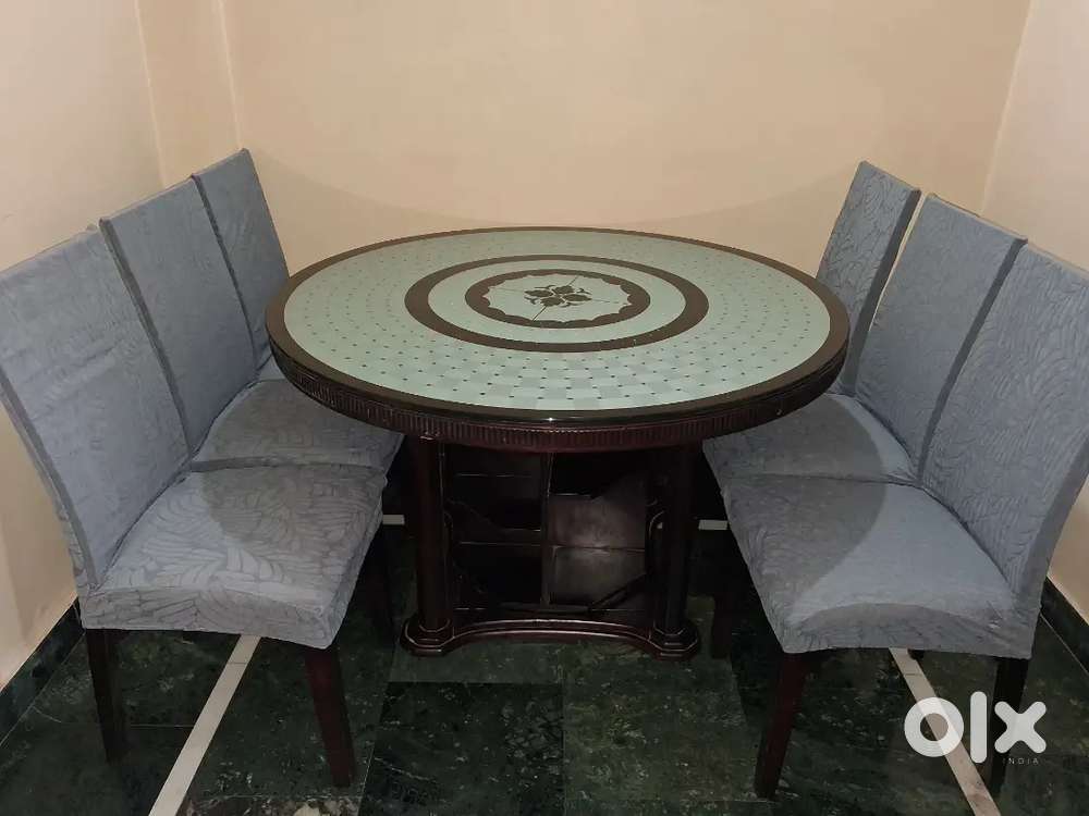 7 seater sofa  with table