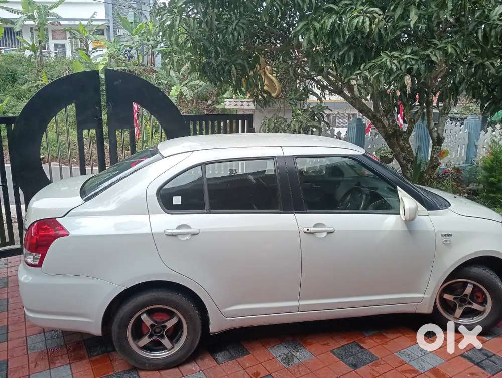 Maruti Suzuki Swift Dzire 2010 Petrol 112000 Km Driven