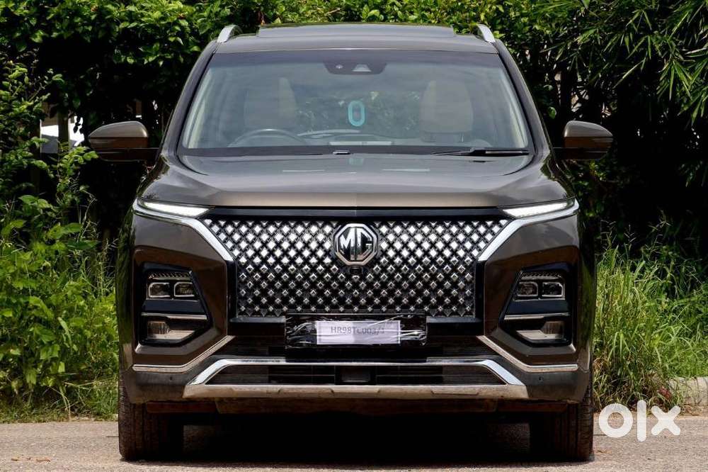 MG Hector Savvy Pro 1.5 Turbo CVT, 2025, Petrol