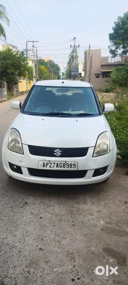 Maruti Suzuki Swift 2010 Diesel 225000 Km Drive