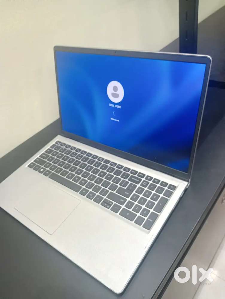 Dell Inspiron i5 3520 i5 12th gen 8gb ram 256 SSD on sale