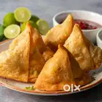 Samosa,vada pav banane wala cook chahiye