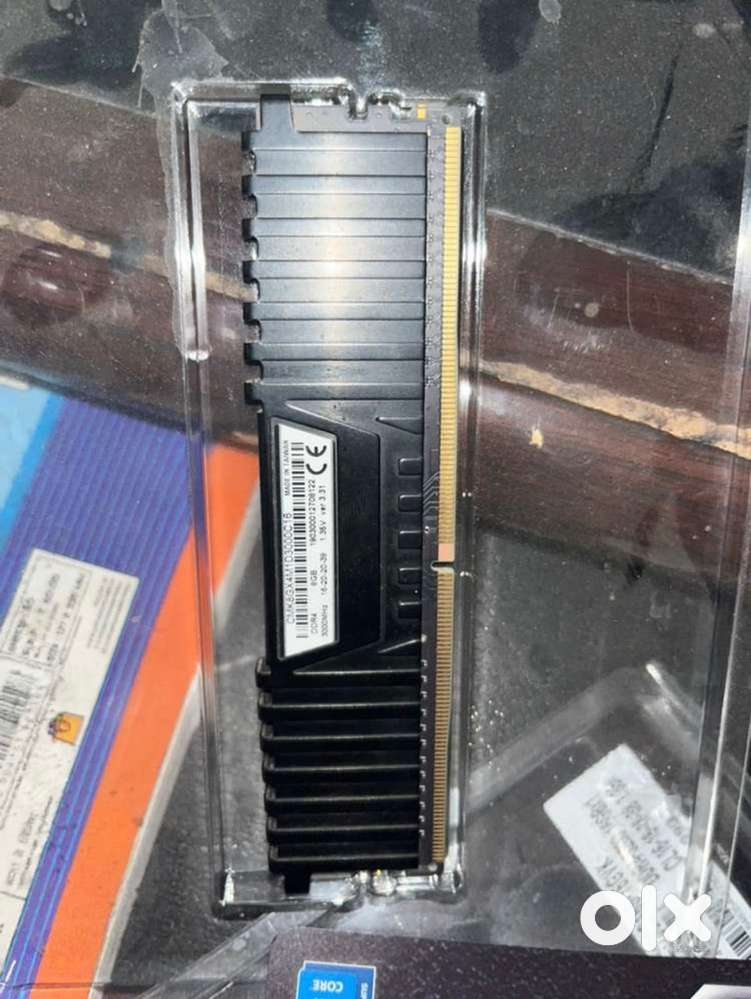 DDR4 RAM 8GB x 2 corsair vengeance