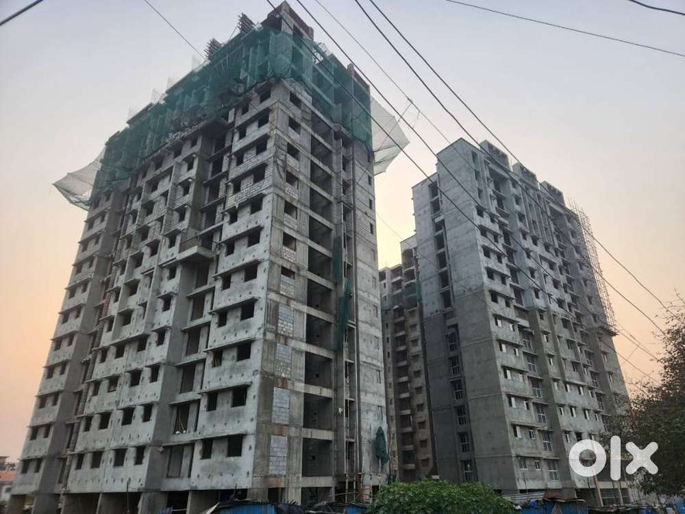 Ready To Move 2 BHK Terrace Flat for Sale in Shahad at Kohinoor Prime