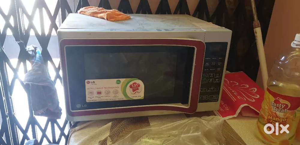 Microwave in working condition