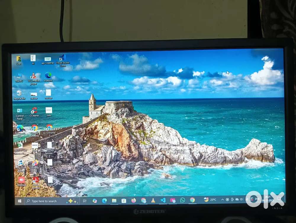 Full Complete Desktop set up Monitor, CPU,Mouse, Keyboard,UPS
