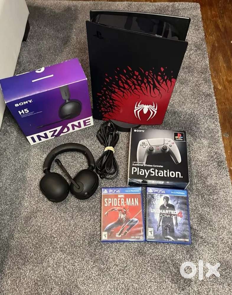 Sony PlayStation PS5 Spiderman Disc Edition 825GB Bundle Texted