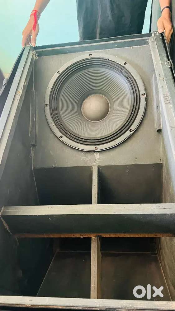 Scoop bass,,2000 watt ,,, 2 pic