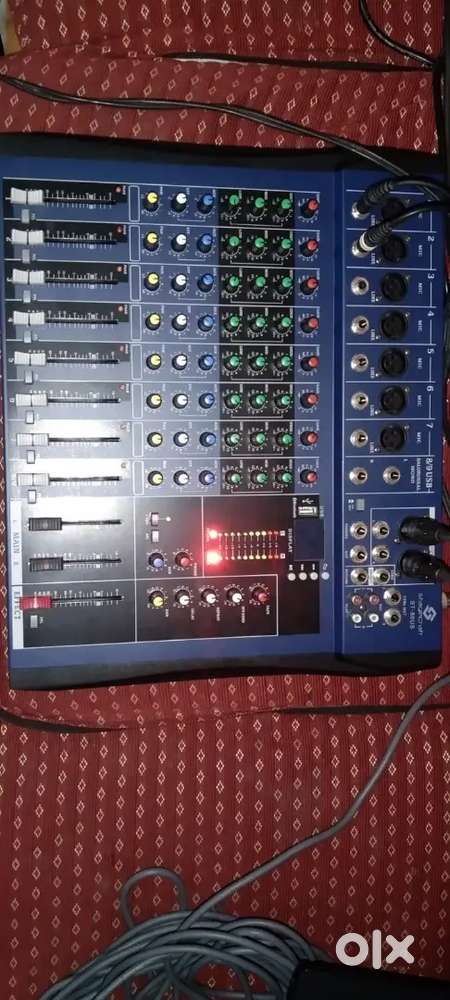 8 chennal audio mixer