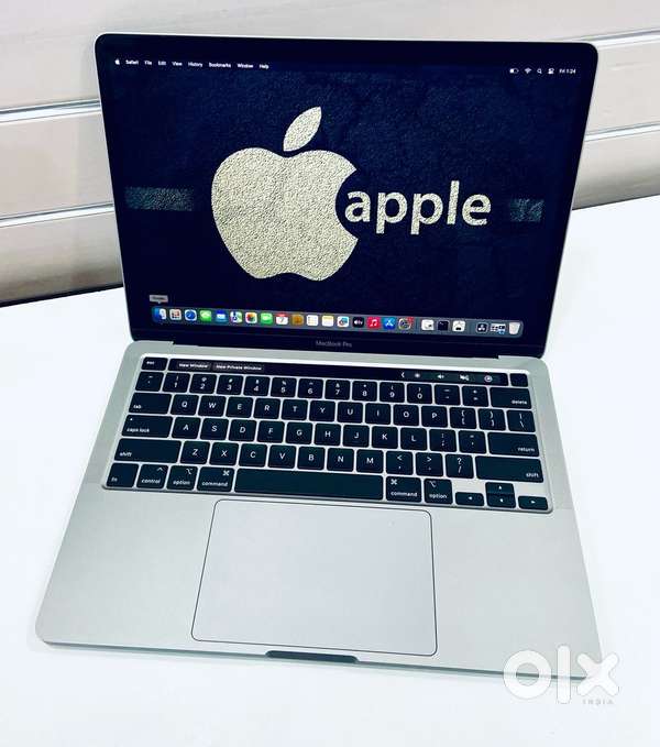 ( Mac huB ) - Apple MacBook Pro 13inch 2019 - 8 GB Ram / 256 GB SSD.