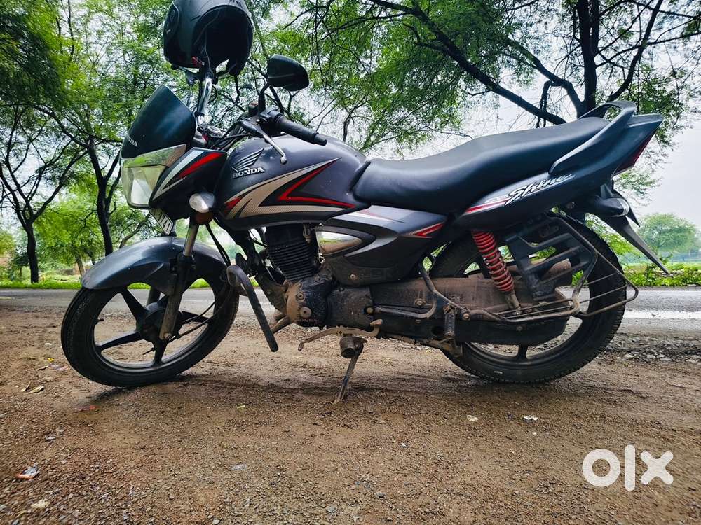 Honda shine mast condition me hai