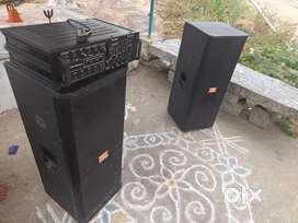 JBL SOUND BOX WITH AMPLIFIER