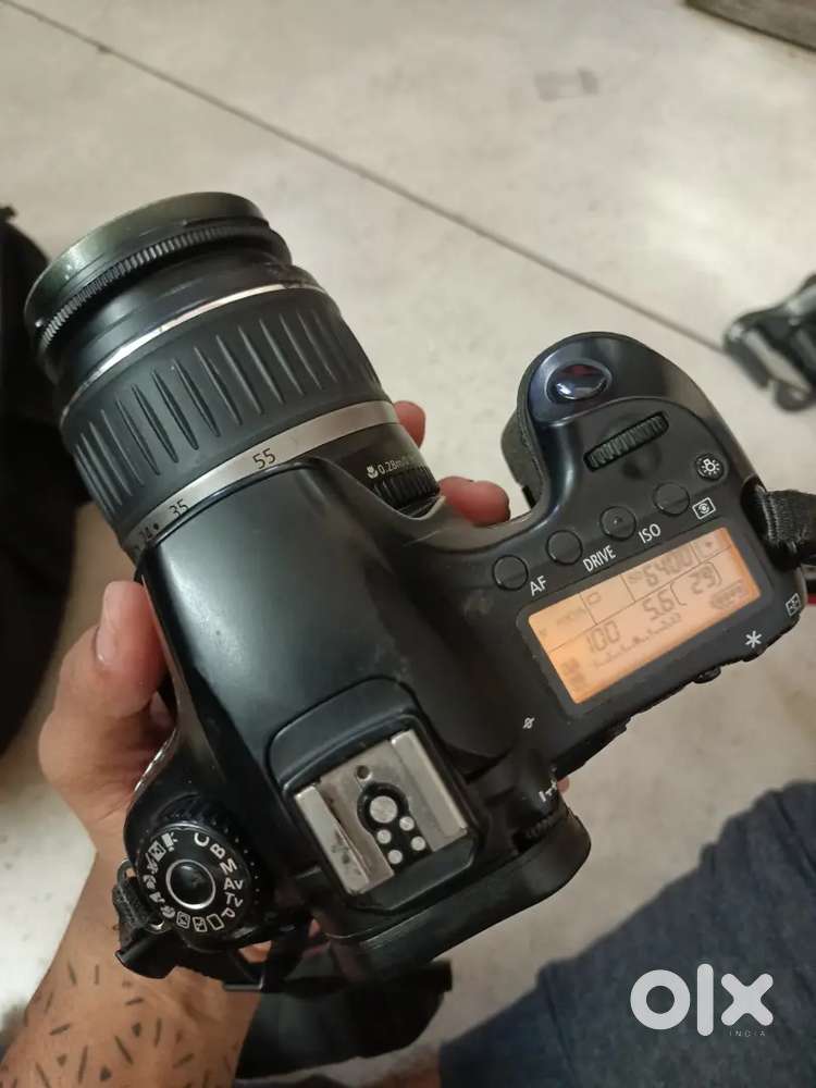 DSLR camera canon 60d