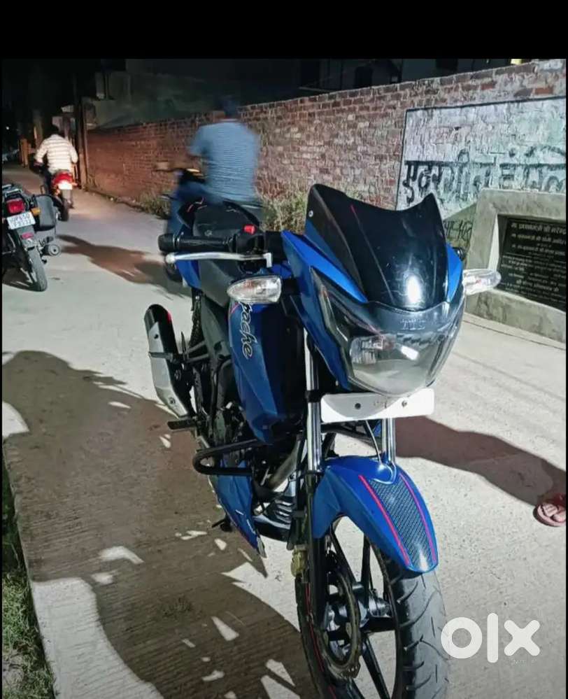 Apache RTR 160 blue