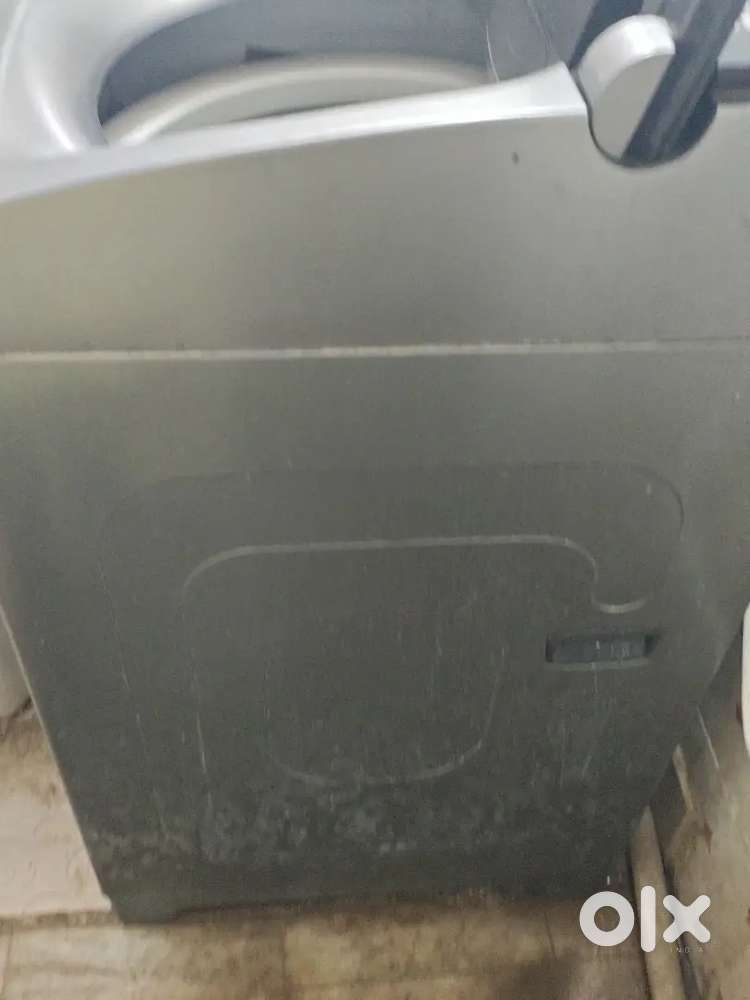 Whirlpool 330 bloom wash 9.5 kg Fully automatic