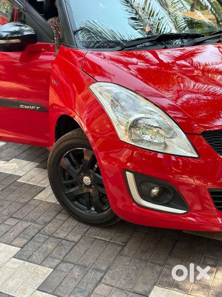 Maruti Suzuki Swift 2017 Petrol 119000 Km Driven