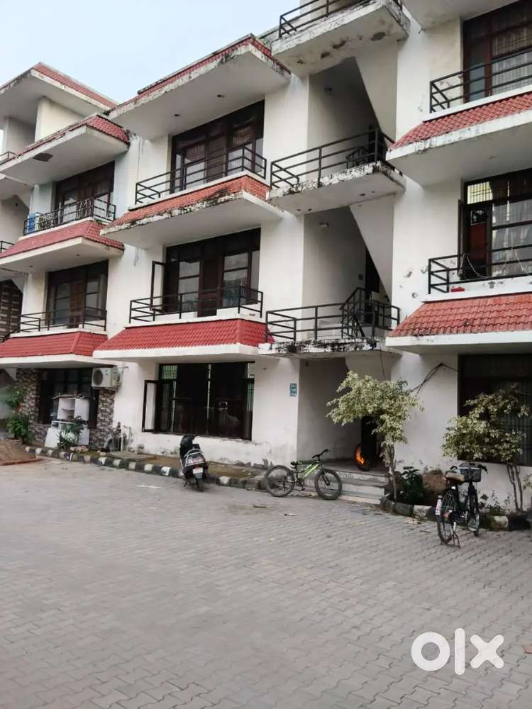 Ground floor Full furnished 2 bhk flat available for rent