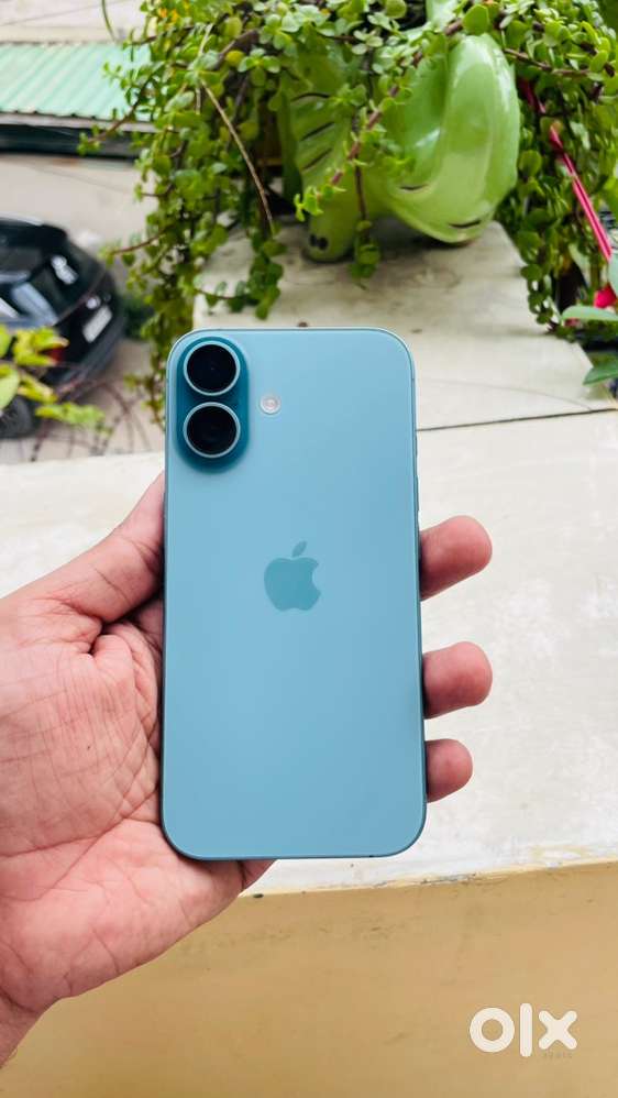 Iphone 16 - 10 months old
