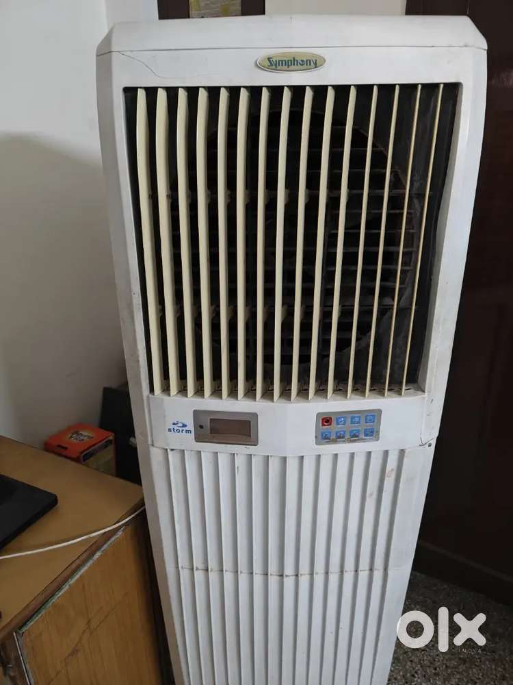 Symphony cooler with 100 litre water capacity