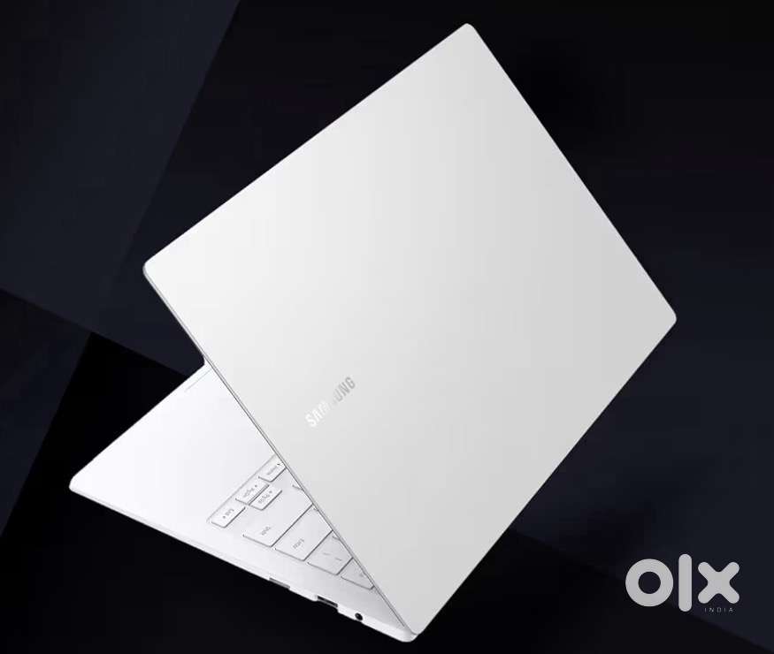 Samsung Galaxy Book2 Pro Laptop 13inch light weight